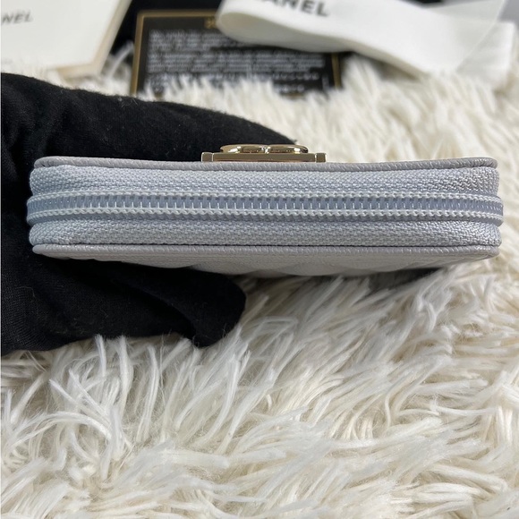 SOLD Authentic CHANEL Caviar Quilted Boy Zip Around Coin Purse Wallet - Picture 7 of 9